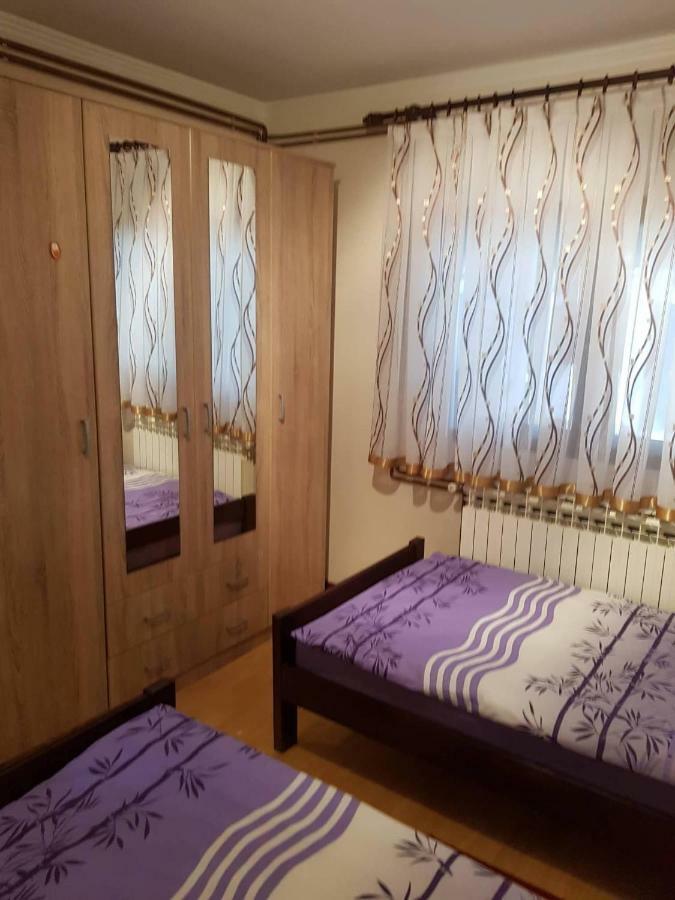 Apartman Anna Ogulin Extérieur photo