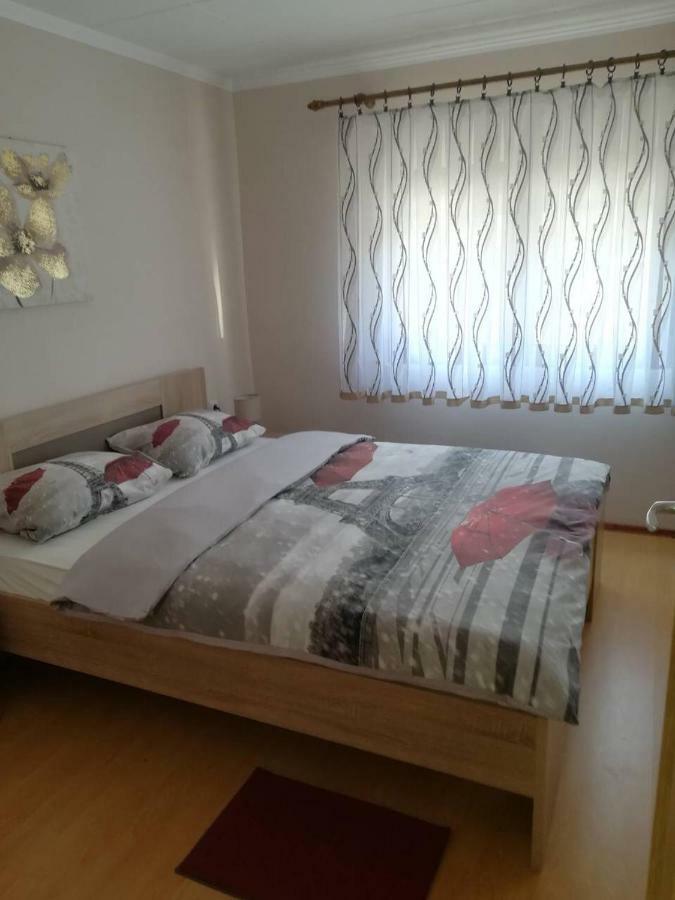 Apartman Anna Ogulin Extérieur photo